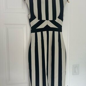 Karen Millen Black and White Striped Dress US 2 New without labels.